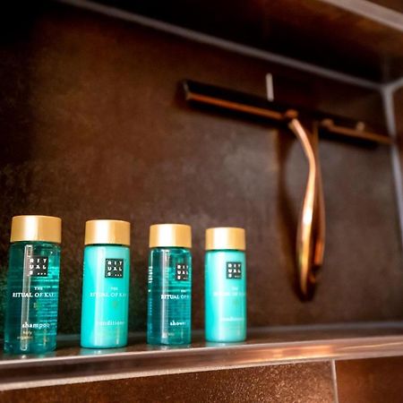 Lodge & Loft Sassenheim Bagian luar foto