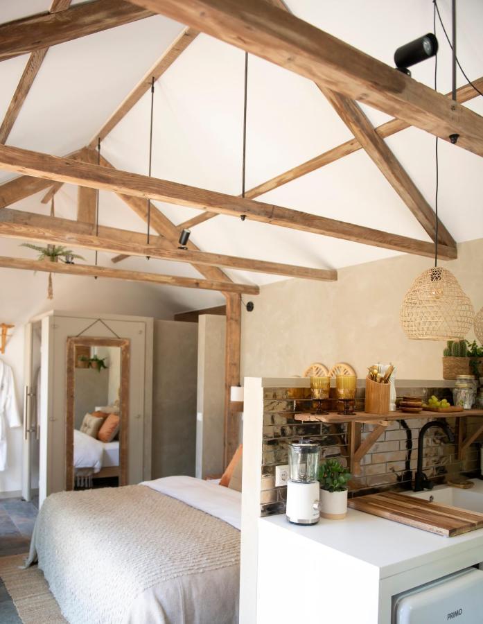 Lodge & Loft Sassenheim Bagian luar foto
