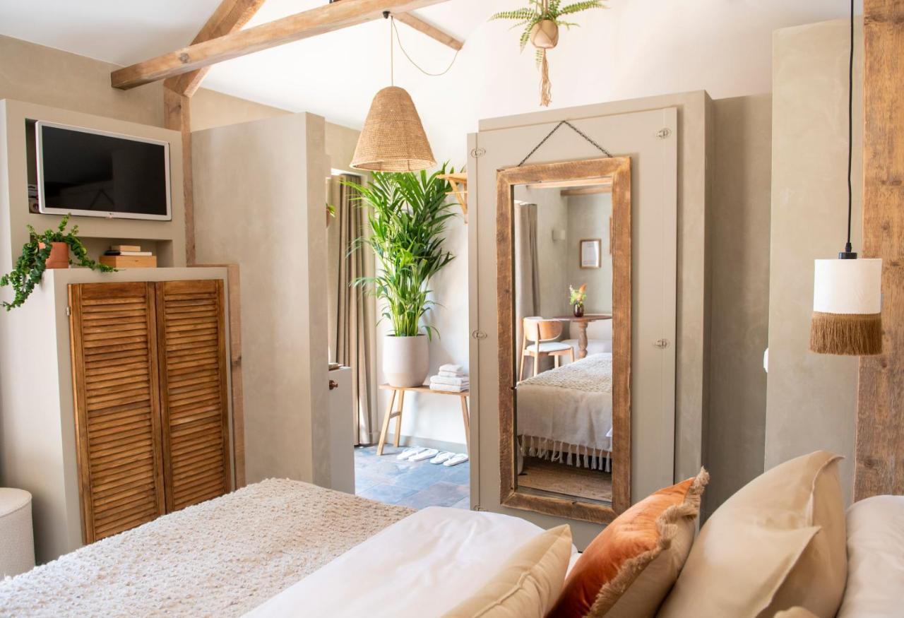Lodge & Loft Sassenheim Bagian luar foto