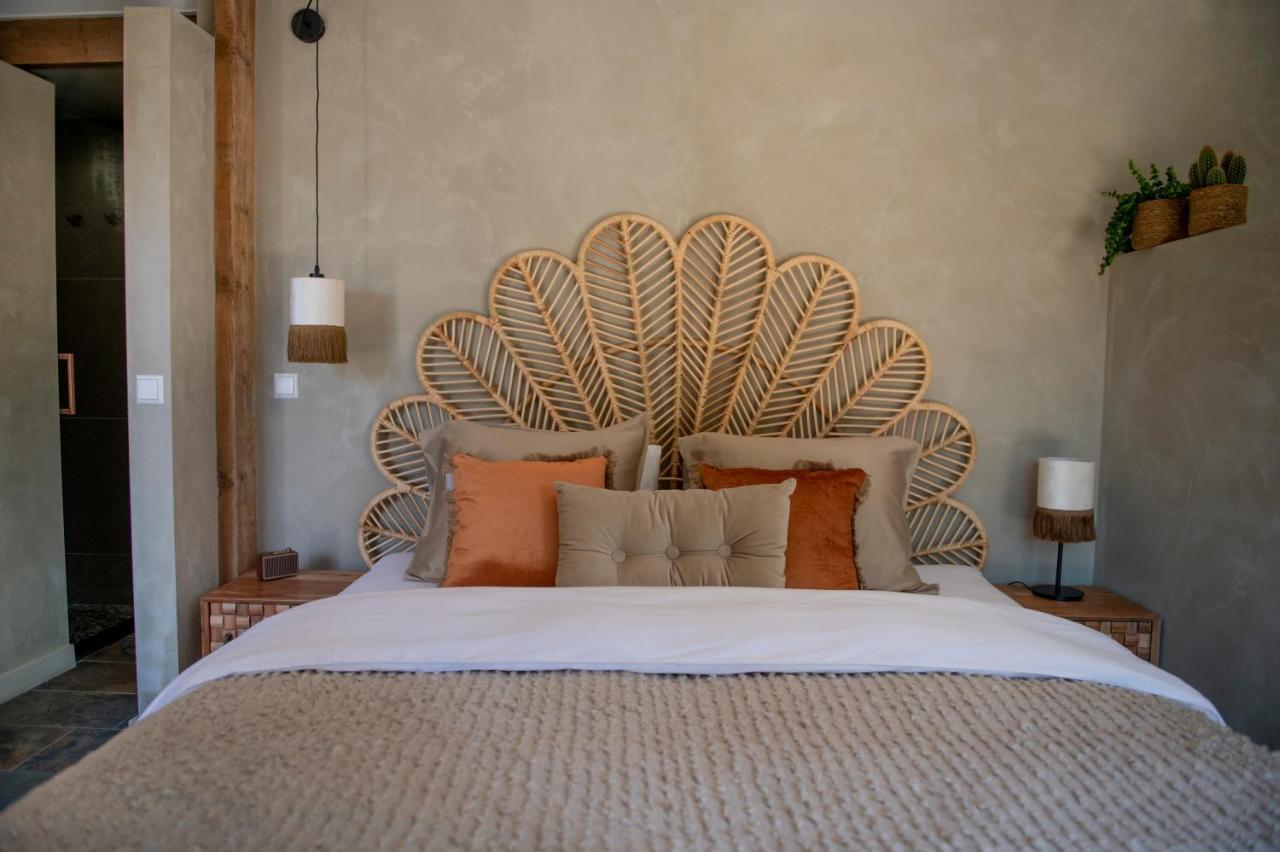Lodge & Loft Sassenheim Bagian luar foto