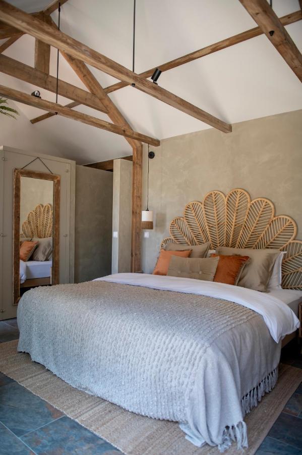 Lodge & Loft Sassenheim Bagian luar foto