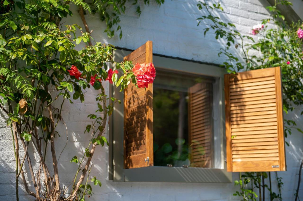Lodge & Loft Sassenheim Bagian luar foto